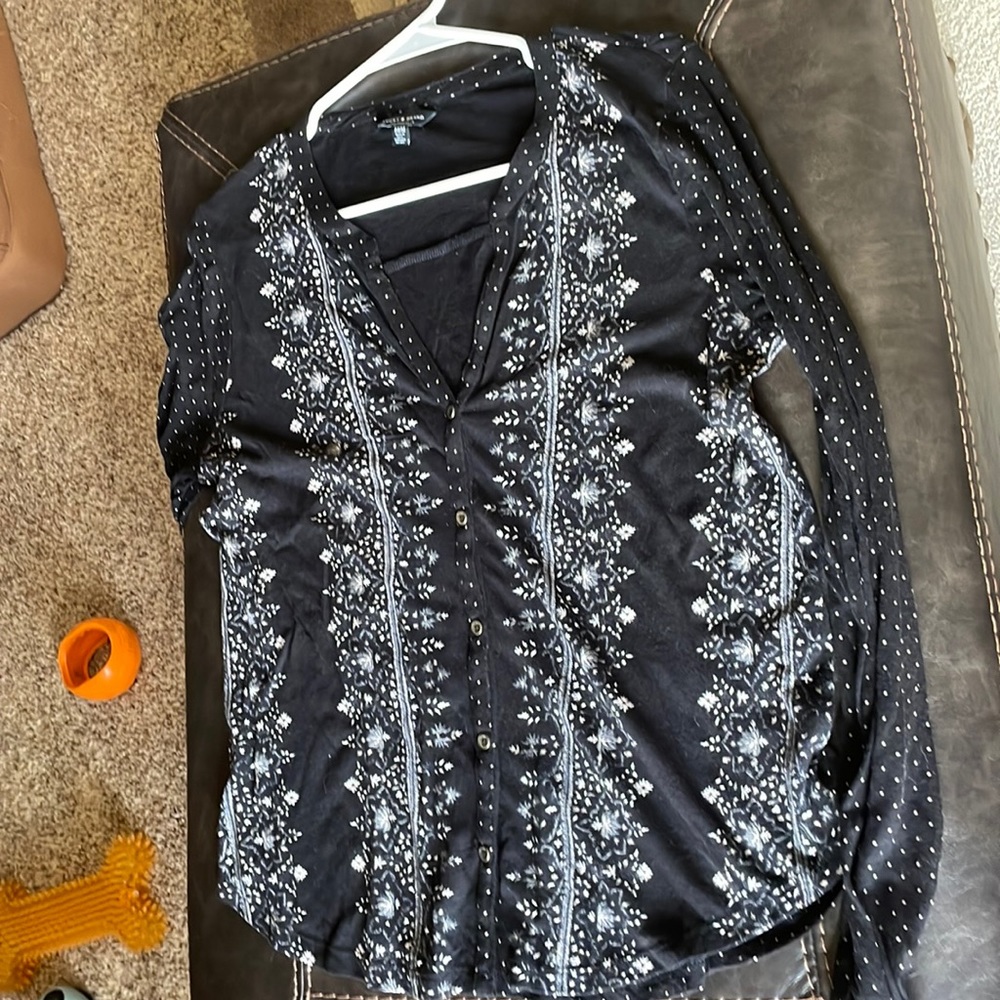 Lucky brand long sleeved top